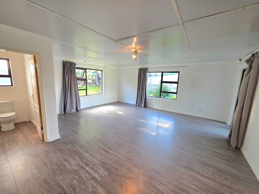 4 Bedroom Property for Sale in Reitz Free State